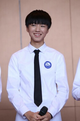 TFBOYSϷ˿α ΣһС