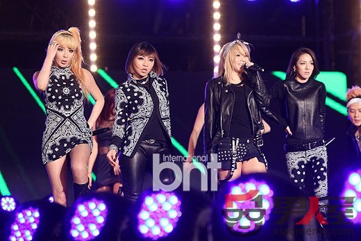 2NE1Ա巢 ǲ