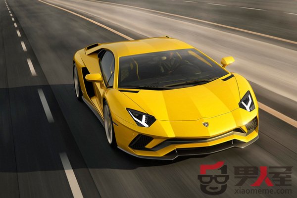 Aventador S673.9673Ԫ